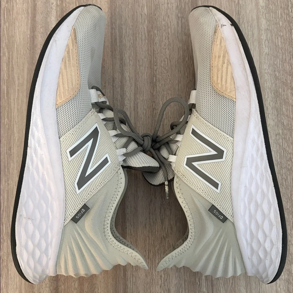 Figs x New Balance ROAV Sneakers MROAVFE Unisex Men’s 7.5 = Women’s 9 - Picture 4 of 9
